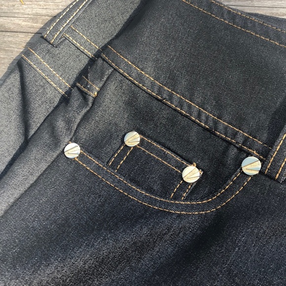 Cache Jean - Picture 3 of 7